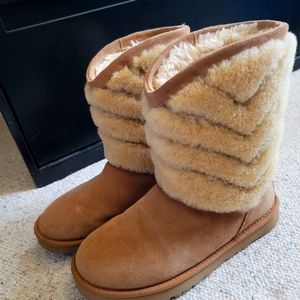 UGG Tania chevron size 8 tan
